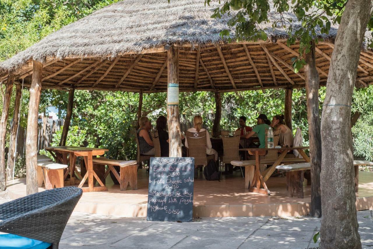 Footsteps Eco-Lodge Gunjur ภายนอก รูปภาพ